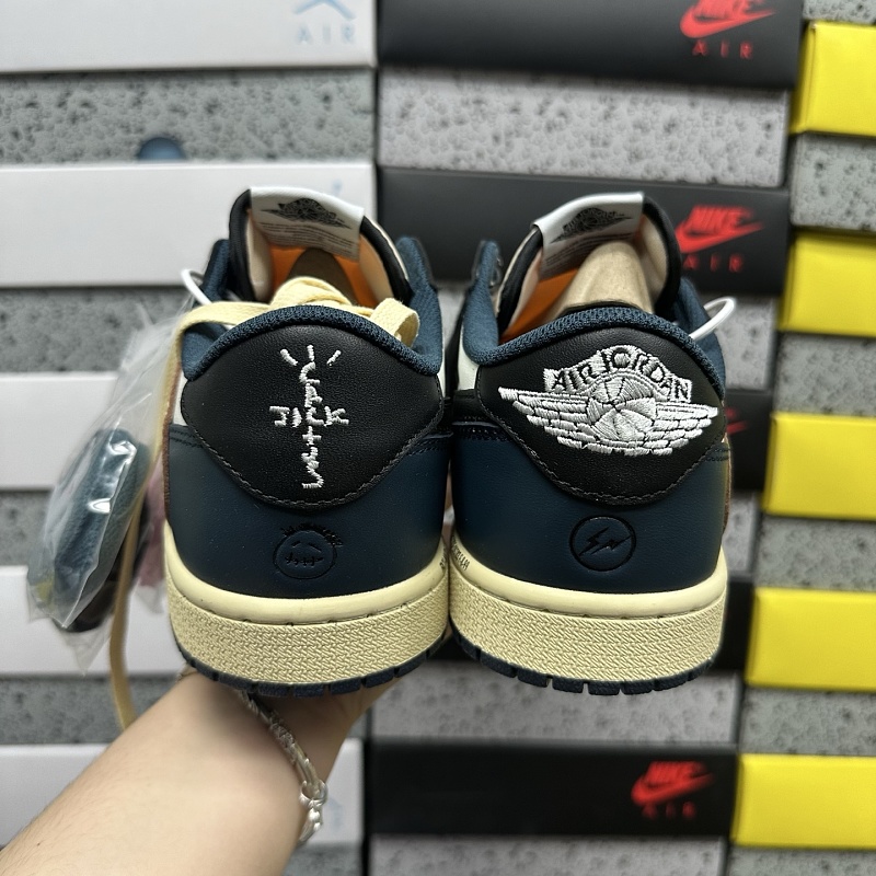 Jordan 1 Sneakers