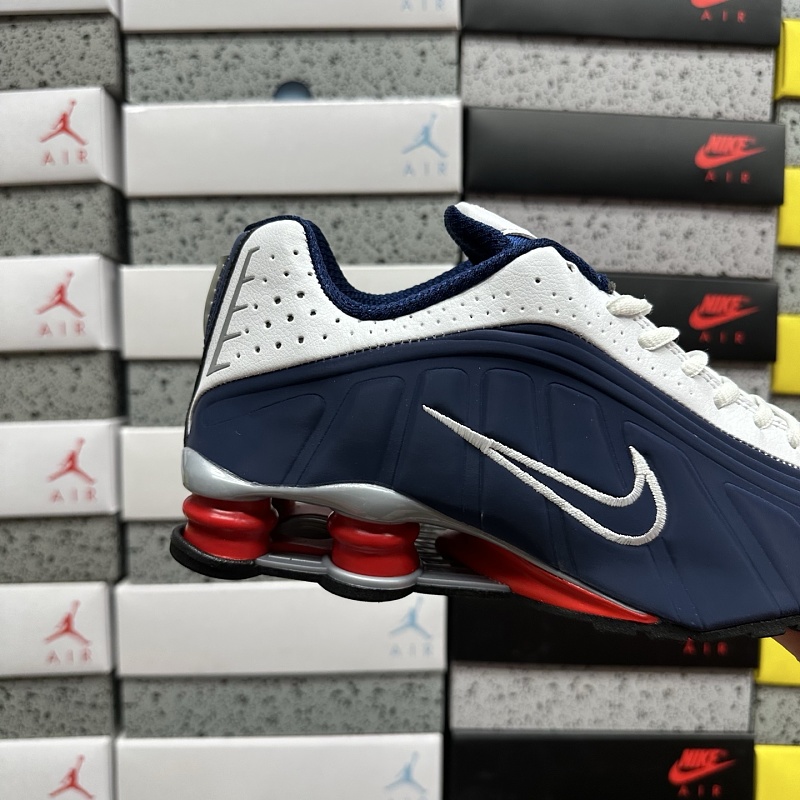 Shox R4 · 5