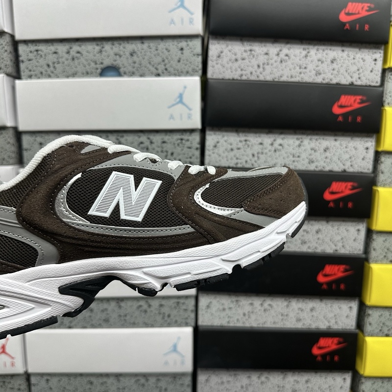 New Balance 530 Sneakers · 6