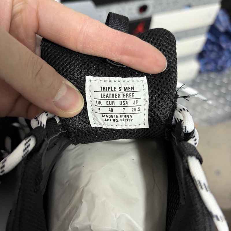 Triple S 1000