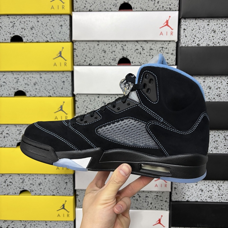 Jordan 5 Sneakers · 4