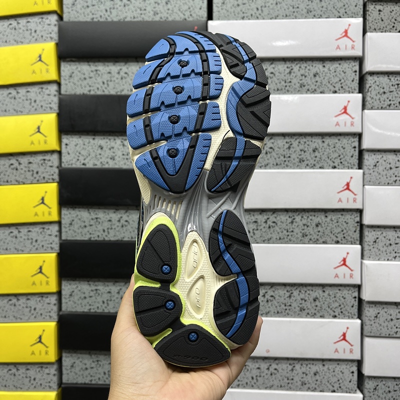 Omni9 · 4