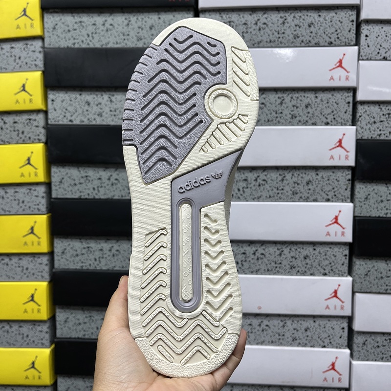 Drop Step Low 2.0 · 4