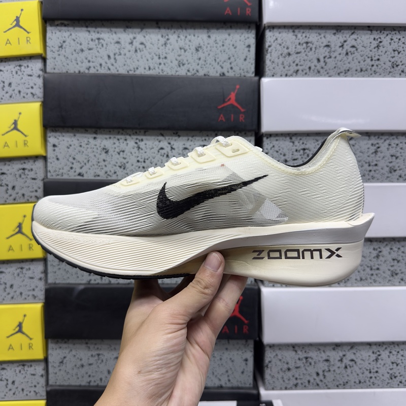 Air Zoom Xvaporfly Next% 4/ 3