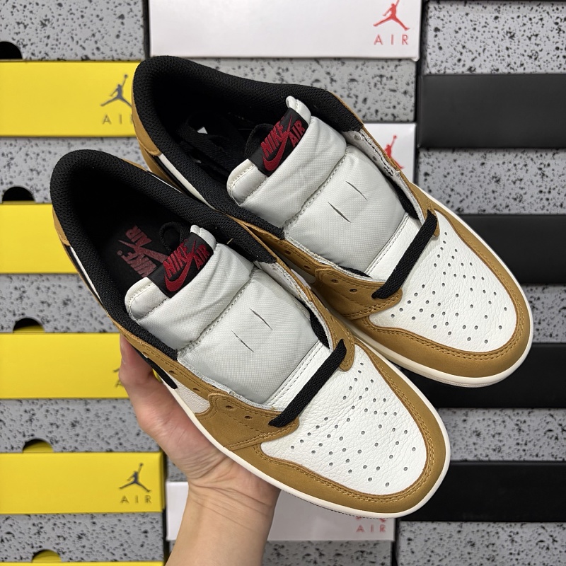 Jordan 1 Sneakers 2