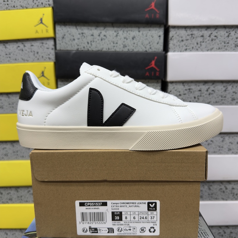 Veja Leather Extra Sneakers 9