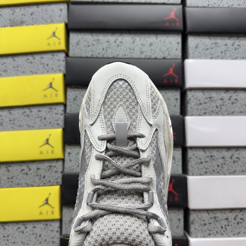 Yeezy 700v2 5