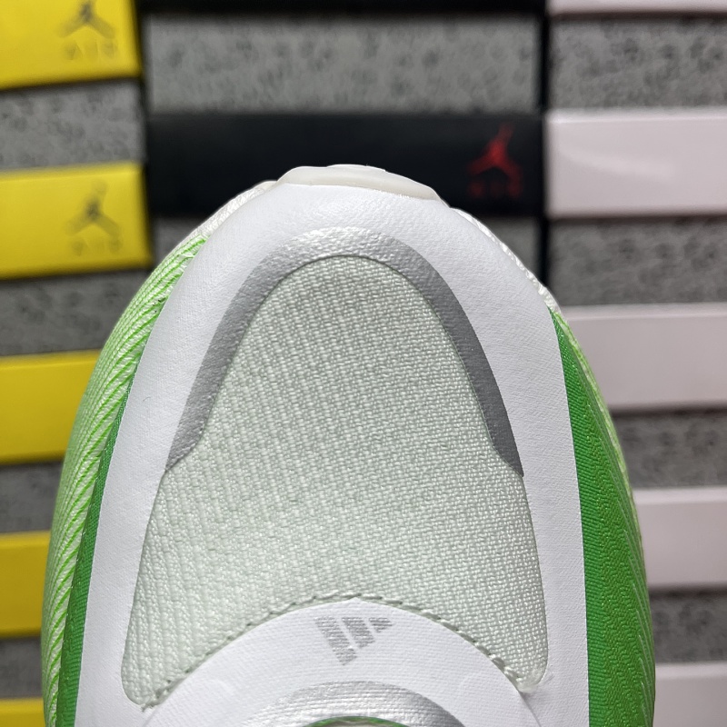 Hyperboost Edge M · 6