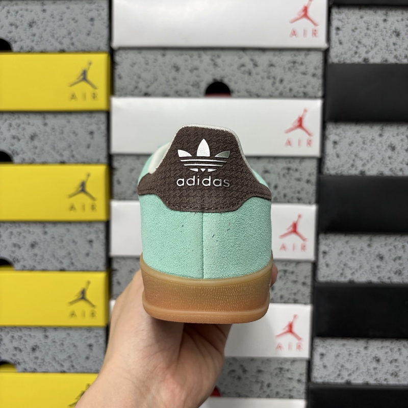 Gazelle Indoor 4