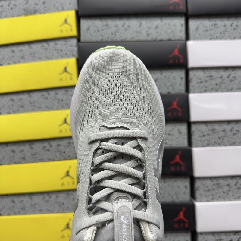 Gel-kayano 33 1011C302-108 · 5