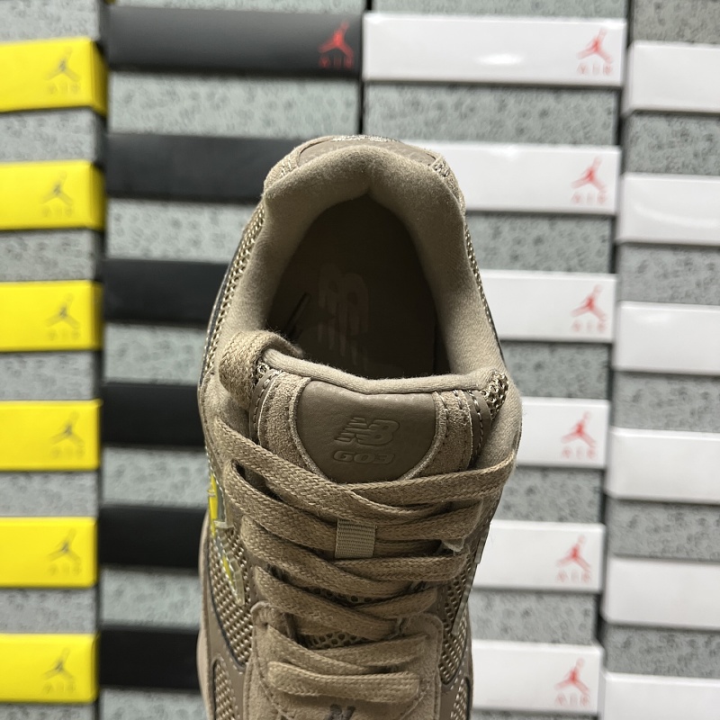 New Balance 603 Sneakers · 5