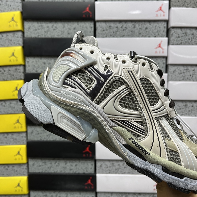 Runner7.5 9012 · 2