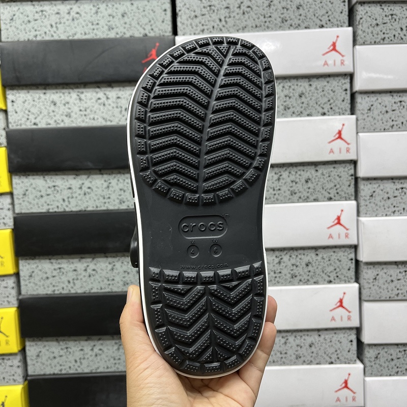 Crocs M4-m11 · 4