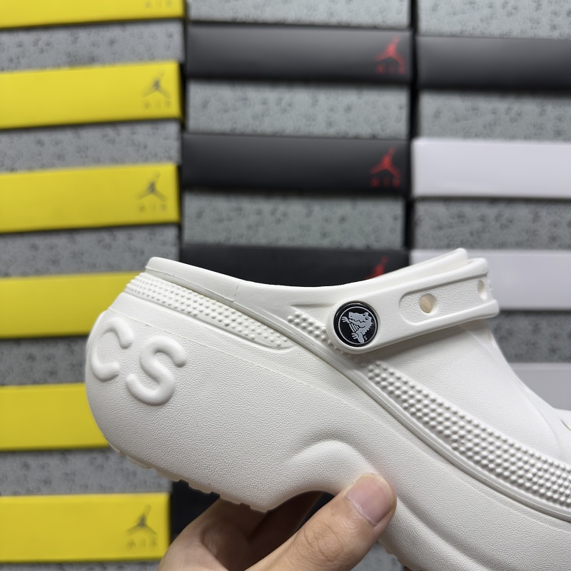 Crocs M3-m7 · 6