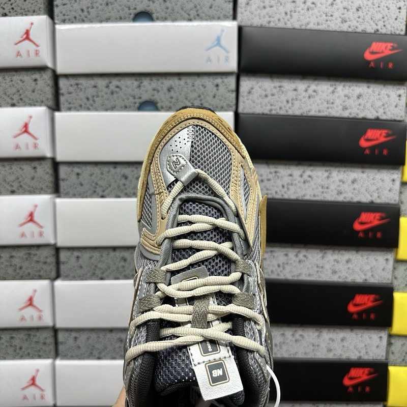 New Balance 1906 Sneakers