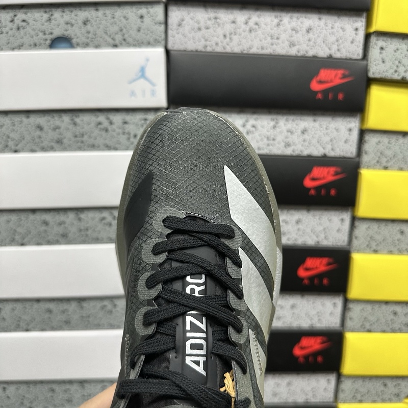 Adizero Adios 4M 7