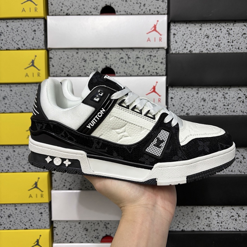 Trainer · 3