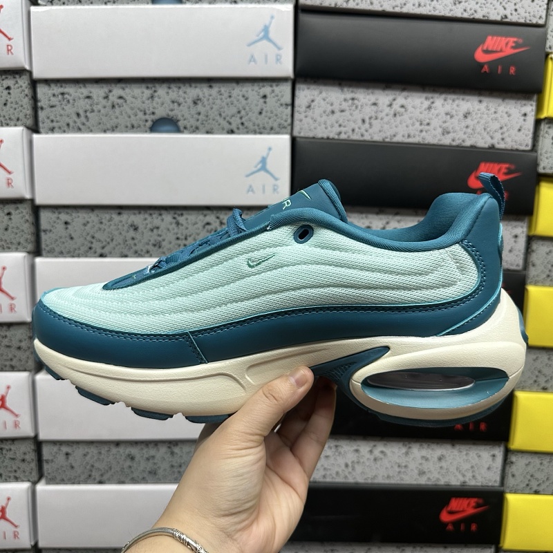 Nike Air Max Portal 8