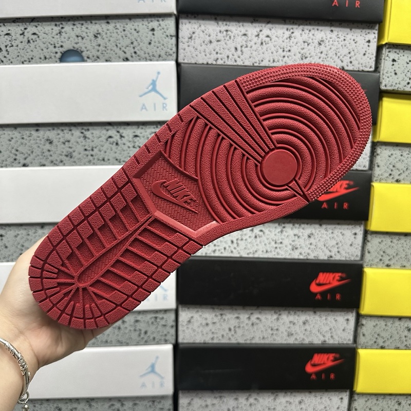 Jordan 1 Sneakers 2