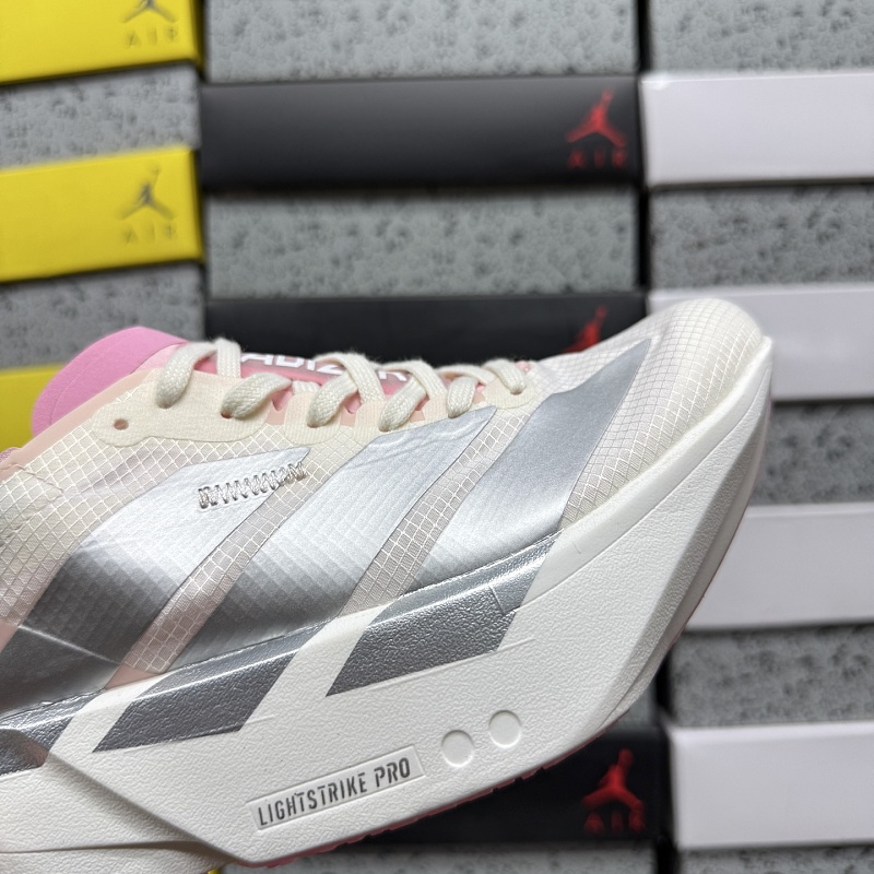 Adizero Adios 4M 7