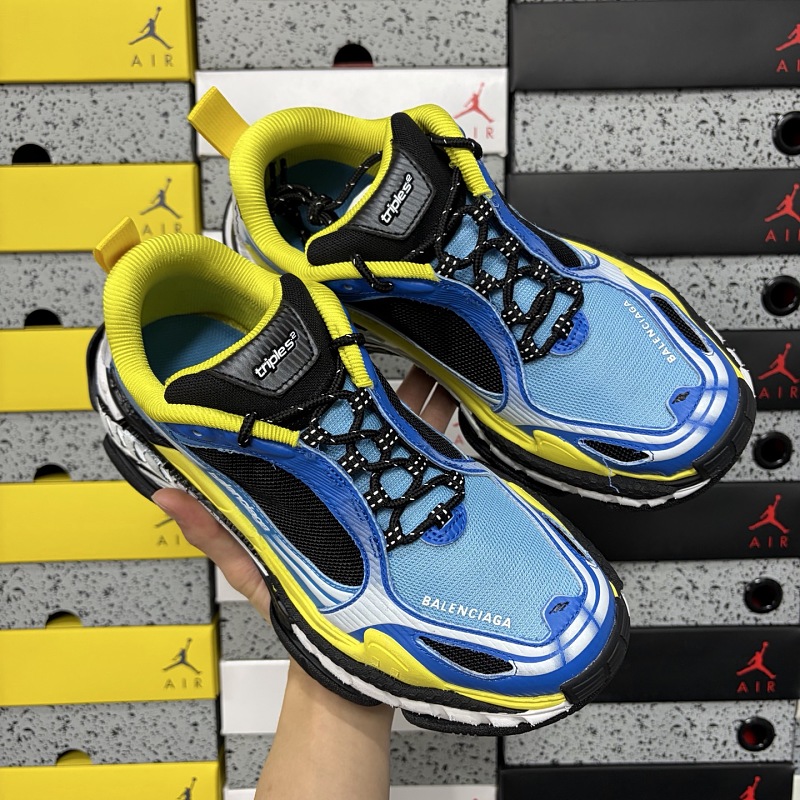 Triple S.2 Triple S 2 4497 · 2