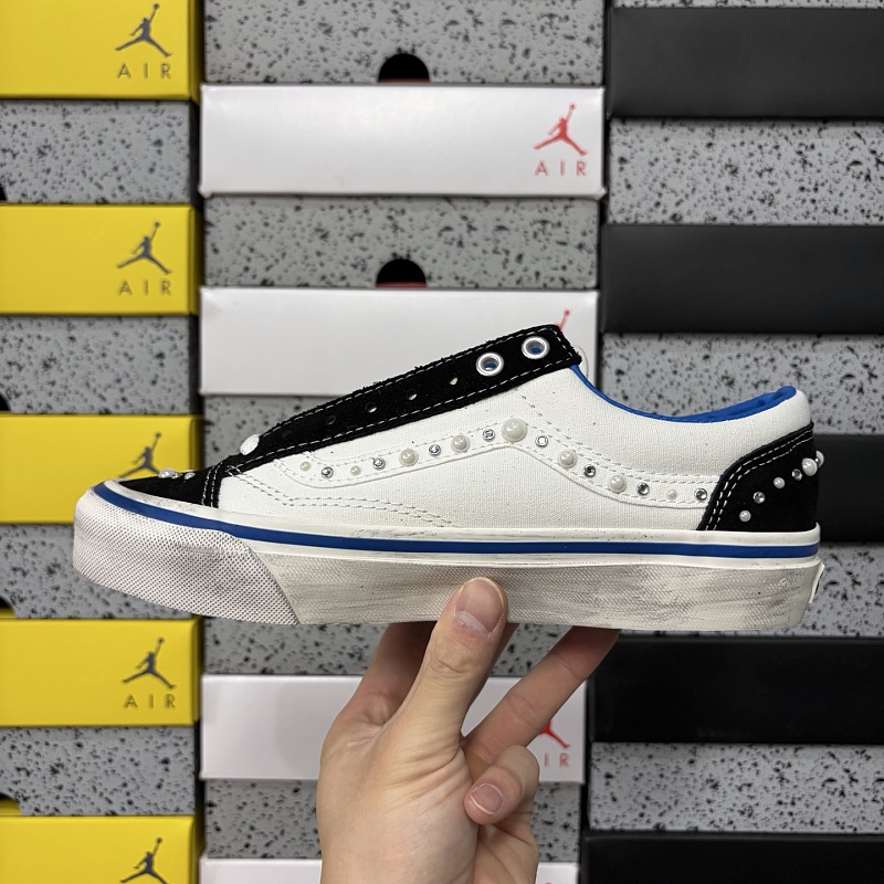 Skool Vn000s52fs8 · 4
