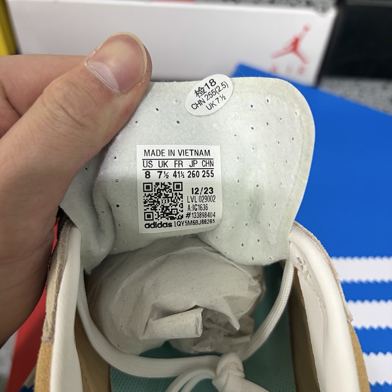 Gazelle Indoor