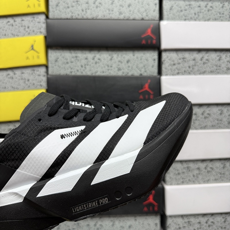 Adizero Adios 4M 7