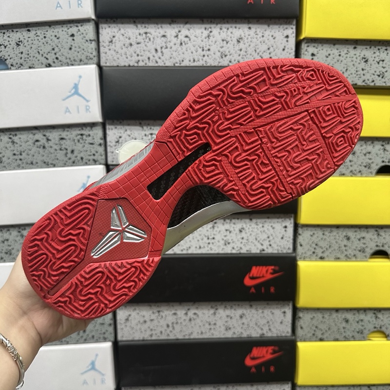 Wkb Kobe 6 · 2