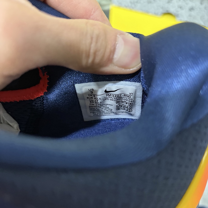 Jordan KB6 Sneakers