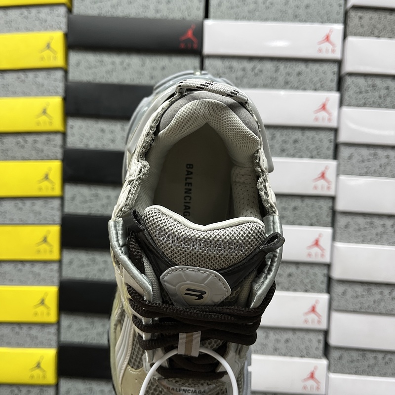 Runner7.5 9012 · 3