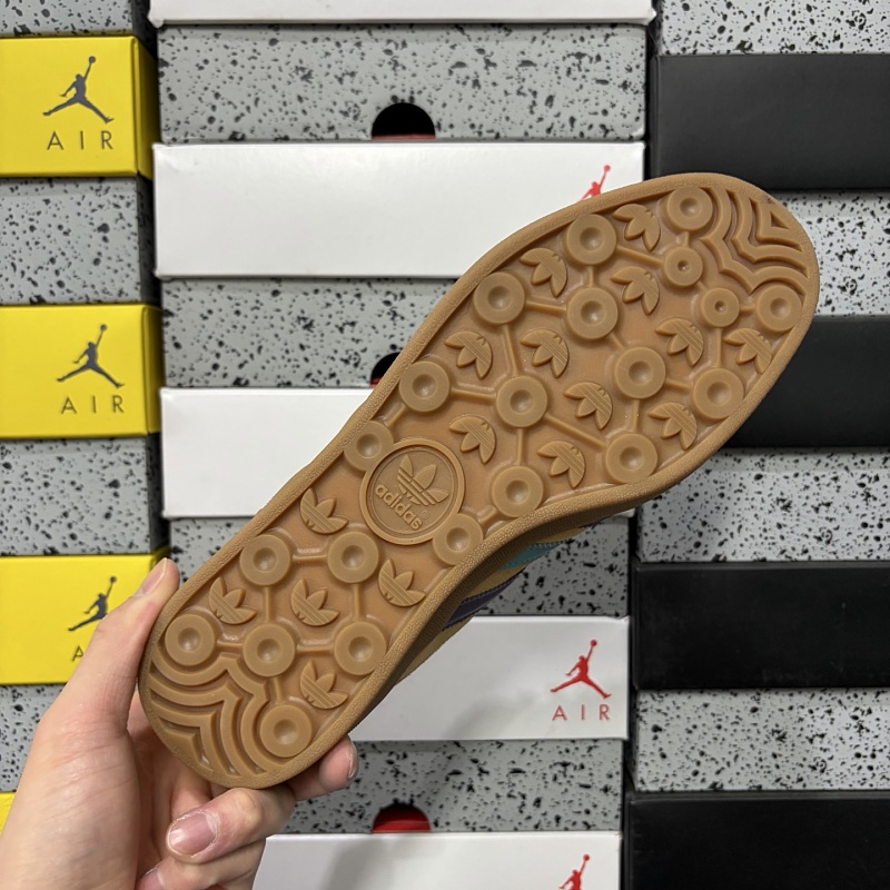 Gazelle Indoor 3