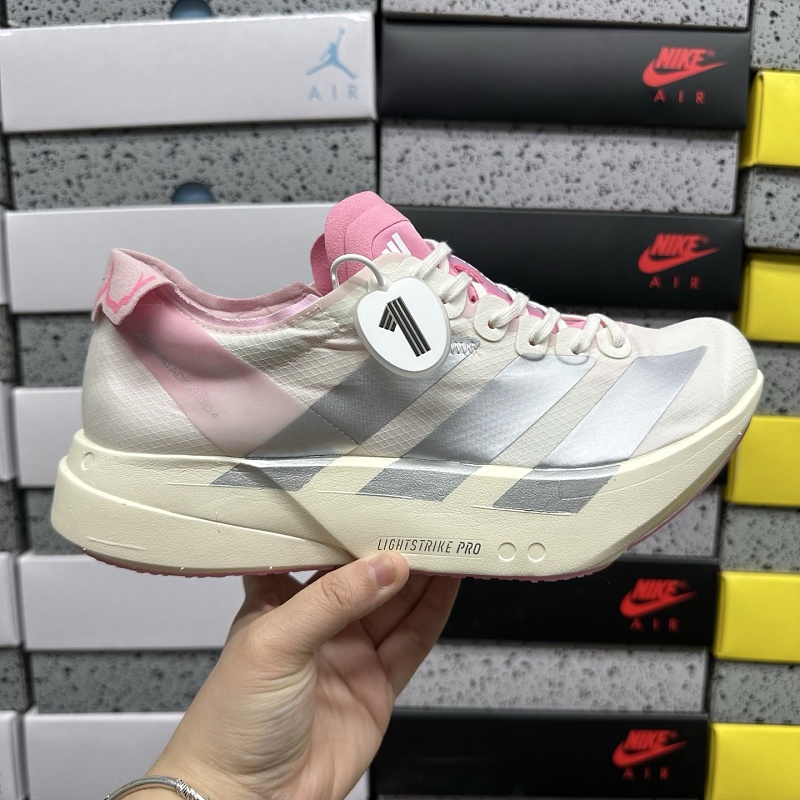 Adizero Adios 4M 9