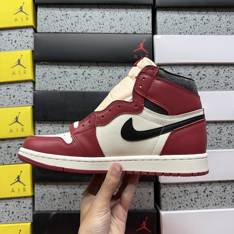 Jordan 1 Sneakers 3