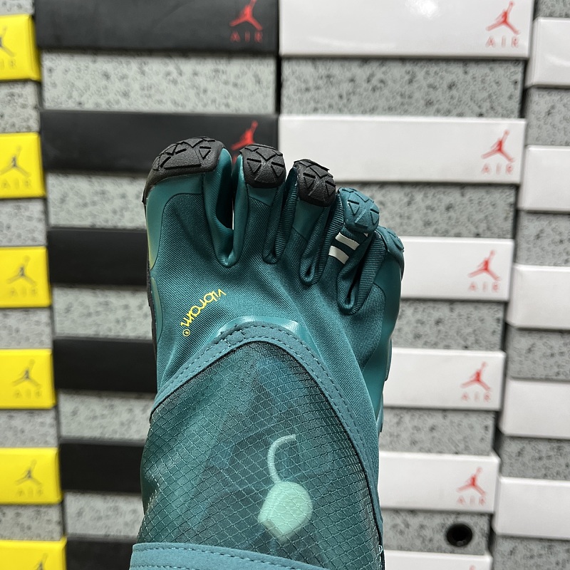 Five Fingers 25W7506 · 6