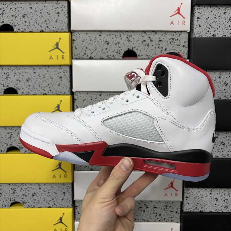 Jordan 5 Sneakers 4