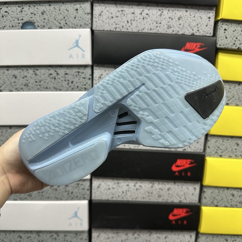 Adizero Adios 4M 2