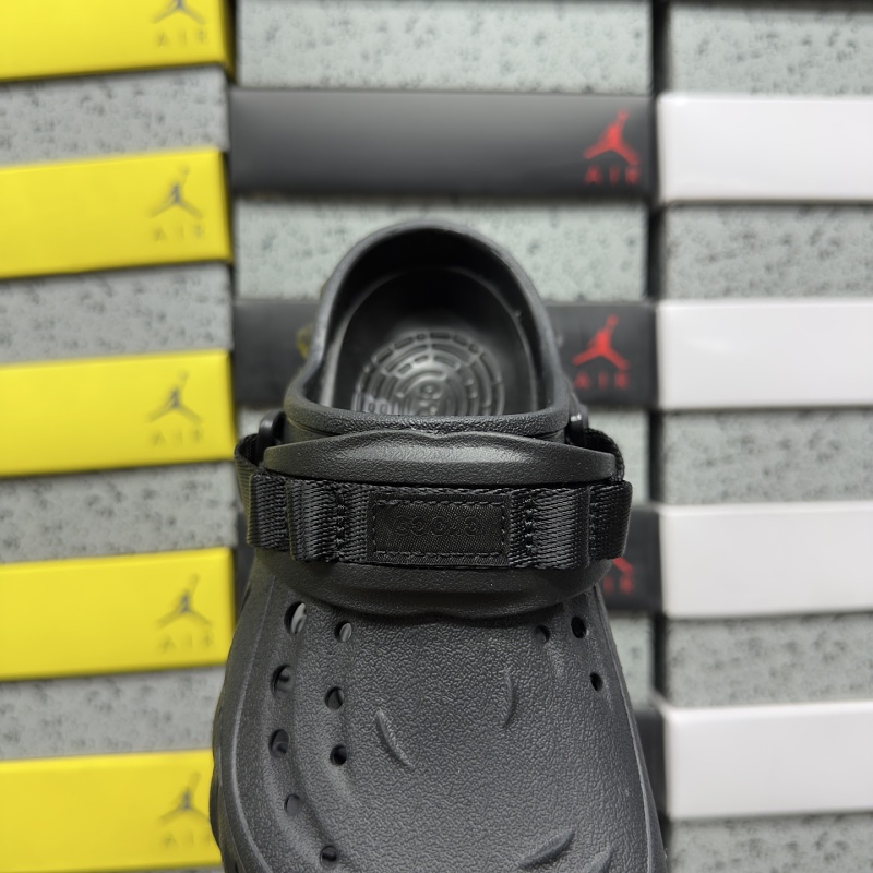 Crocs M4-m11 · 4