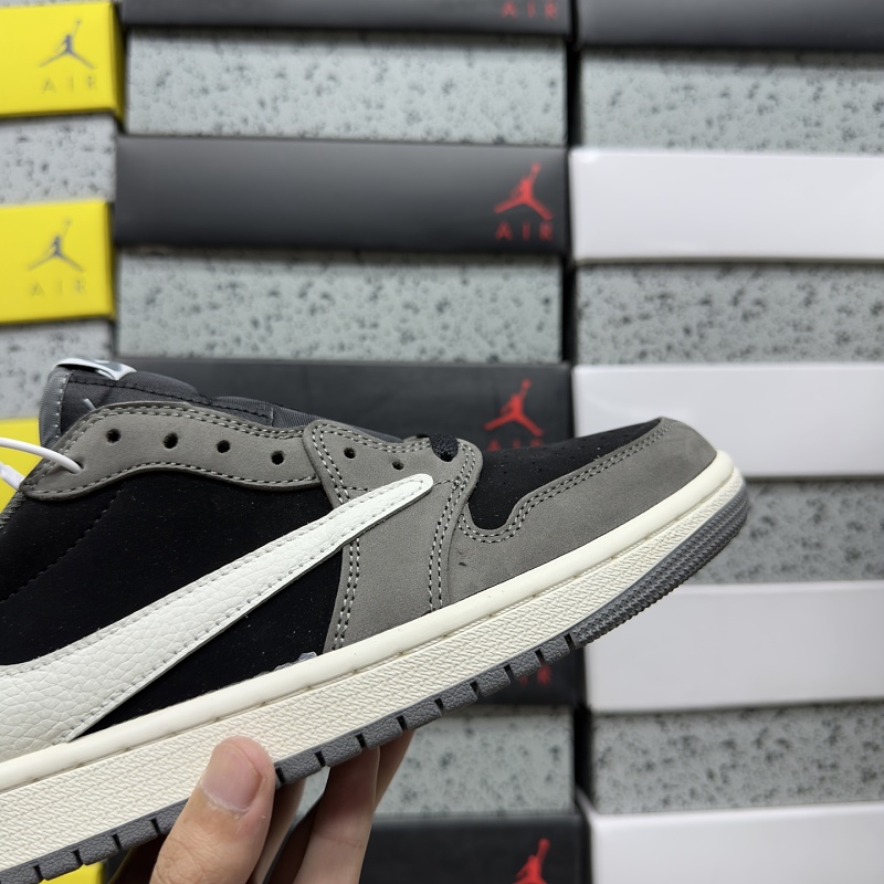 Travis Scott Reverse Swoosh Sneaker 8