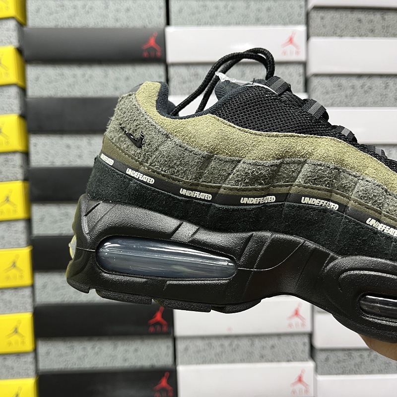 Kz2. Air Max 95 7