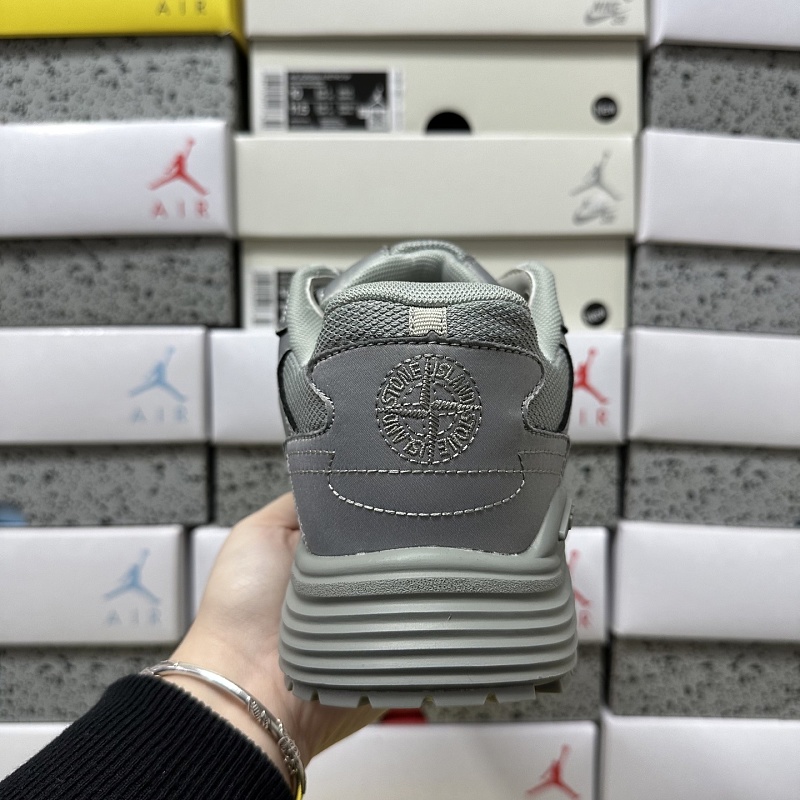 Dior B30 Sneakers · Gray 3