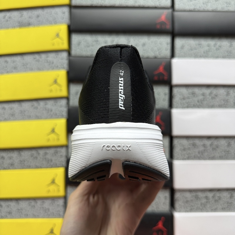Zoom Pegasus 42 2