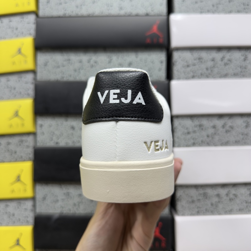 Veja Leather Extra Sneakers · 2