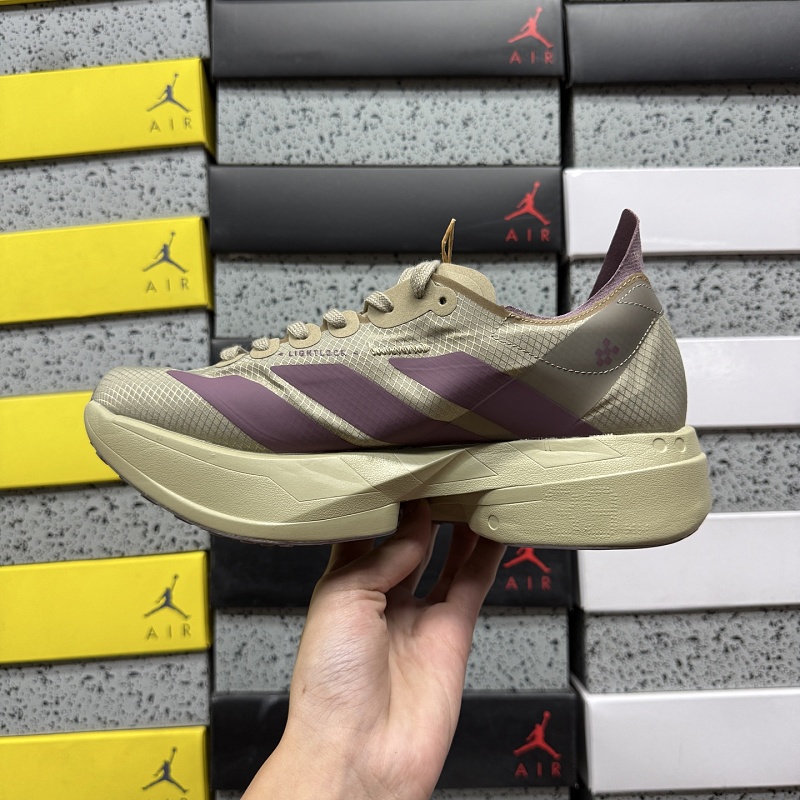 Adizero Adios 4M 3