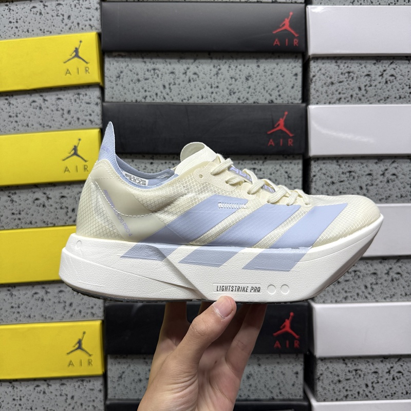 Adizero Adios 4M 9