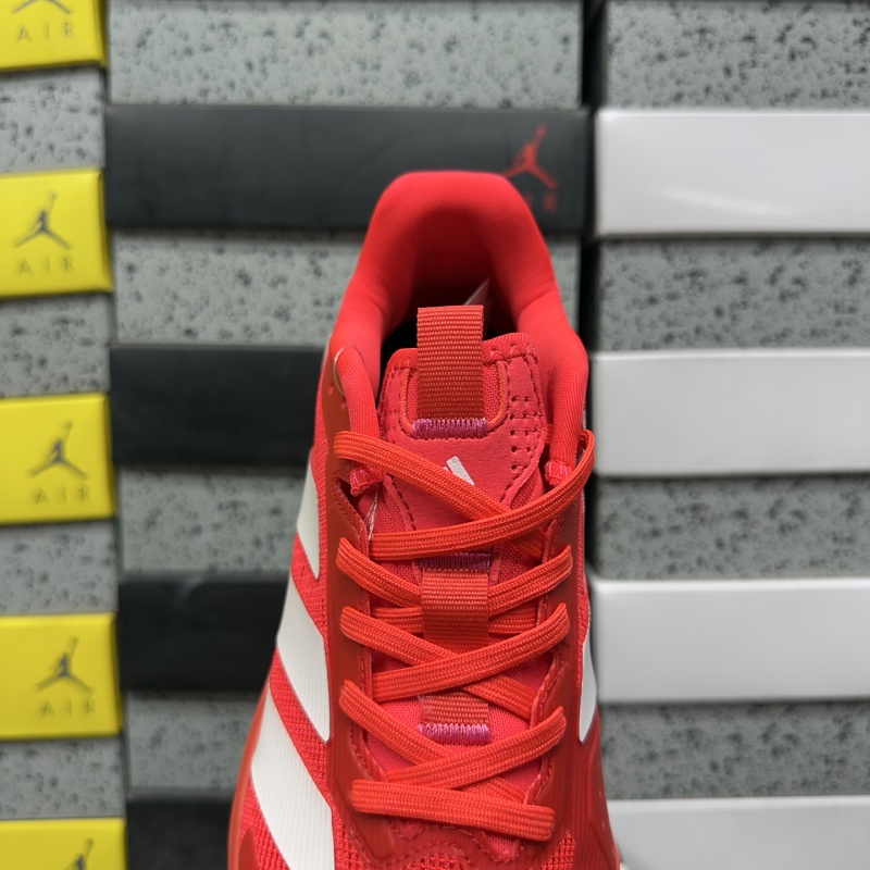 Adizero Ubersonic 5 M 4