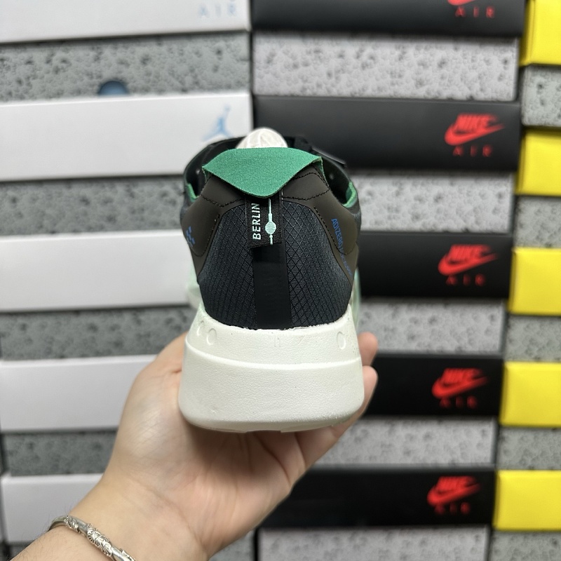 Adizero Adios 4M 3
