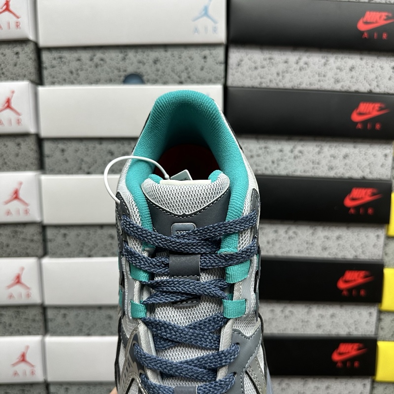 New Balance 1906 Sneakers · 5