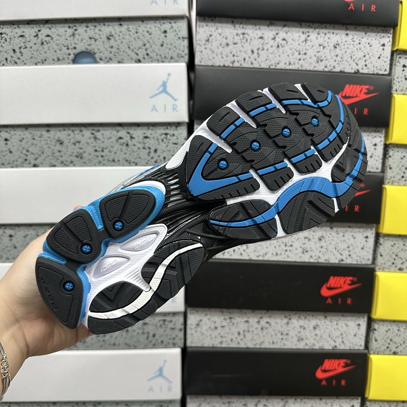 Omni9 · 4