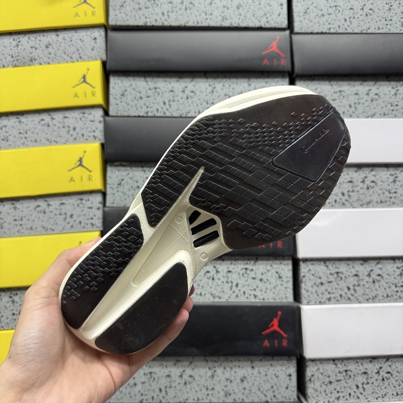 Adizero Adios Pro 4
